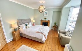 Spacious, Seaside, Victorian Home 
